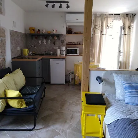 Sverko Apartment