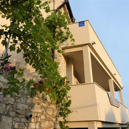 Apartment Sverko *
